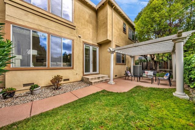 221 Victory Circle, San Ramon CA: https://media.crmls.org/mediaz/7b3b810d-bfa9-41af-8e6a-6cdbd4acf503.jpg