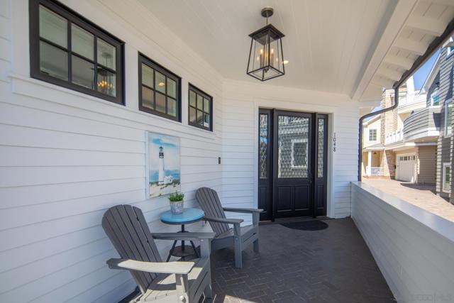 1048 Isabella Ave, Coronado CA: https://media.crmls.org/mediaz/7b3b829d-2e87-4341-b0be-e9656e98b6a4.jpg