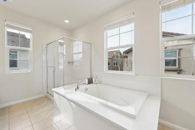 Image 20 of 33 For 2612 Admiral Cir
