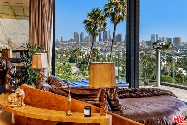 1851 N Stanley Avenue, Los Angeles CA: https://media.crmls.org/mediaz/7b3ca514-395c-4bda-8be5-6082fe810620.jpg