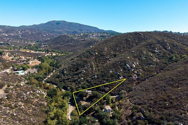 1167 Peutz Valley Rd, Alpine CA: https://media.crmls.org/mediaz/7b3cf224-993a-4805-9ee9-d2f523aea8c4.jpg