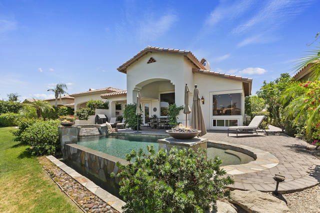 78920 Cabrillo Way Way, La Quinta CA: https://media.crmls.org/mediaz/7b3cf986-3bdd-4479-bc34-3d0c68bb8e8c.jpg