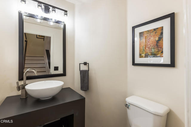 13945 Lemoli Avenue, Hawthorne CA: https://media.crmls.org/mediaz/7b3d4a08-4f07-44b9-a08b-c752d5b81c7c.jpg