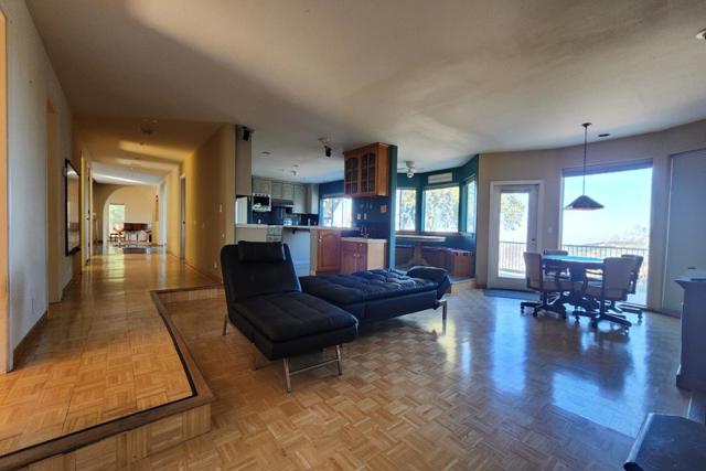 245 Heacox Road, Woodside CA: https://media.crmls.org/mediaz/7b3da1bf-9248-41d7-a6de-aaec848da085.jpg