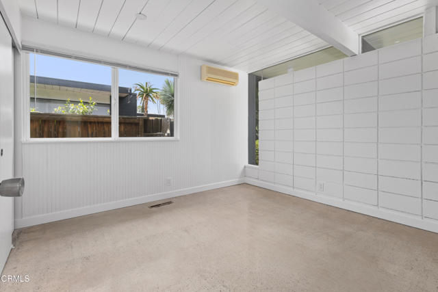 3832 E Casselle Avenue, Orange CA: https://media.crmls.org/mediaz/7b3e68d5-02e6-49e8-b685-efe17b73a427.jpg