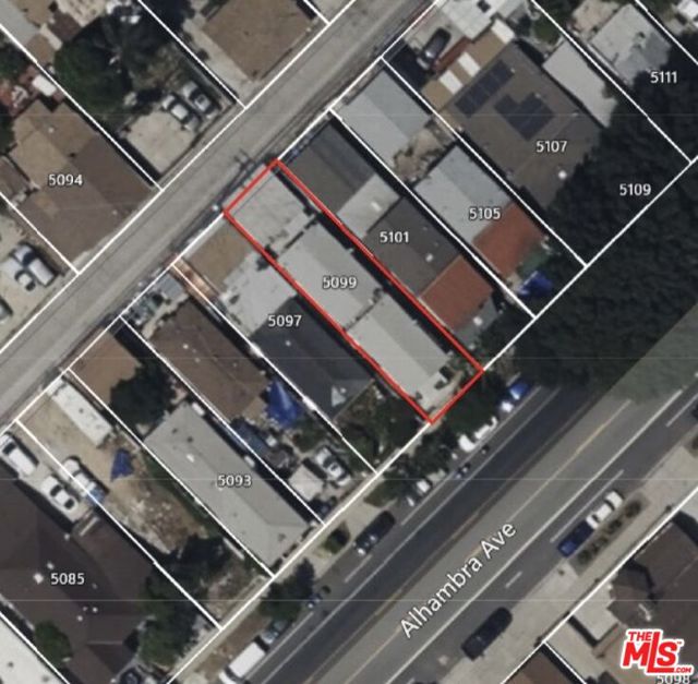 5099 Alhambra Avenue, Los Angeles CA: https://media.crmls.org/mediaz/7b3f038d-c359-422d-b422-dd60212c3479.jpg