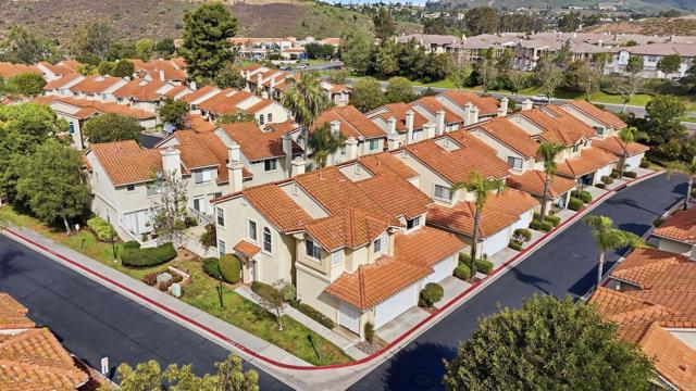 Detail Gallery Image 50 of 50 For 10974 Creekbridge Pl, San Diego,  CA 92128 - 2 Beds | 2/1 Baths