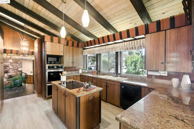 3112 View Drive, Antioch CA: https://media.crmls.org/mediaz/7b3fd4f9-1431-48e7-8cb9-7b140289a109.jpg