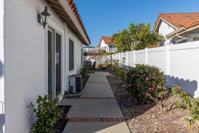 Detail Gallery Image 10 of 35 For 4780 Miletus Way, Oceanside,  CA 92056 - 2 Beds | 1/1 Baths