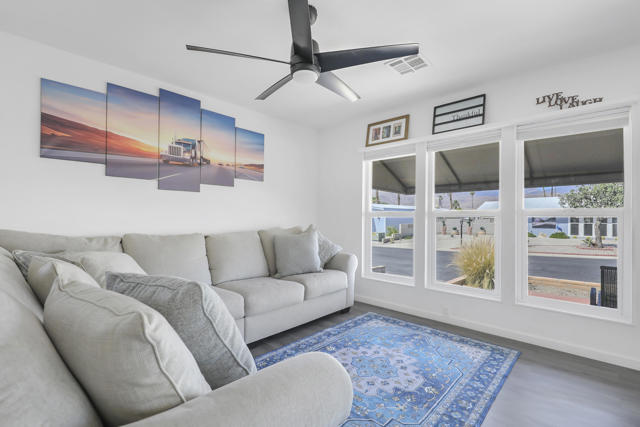 39780 Black Mesa Lane, Palm Desert CA: https://media.crmls.org/mediaz/7b40370b-1792-4fb7-ba71-d0d2d7a31f51.jpg