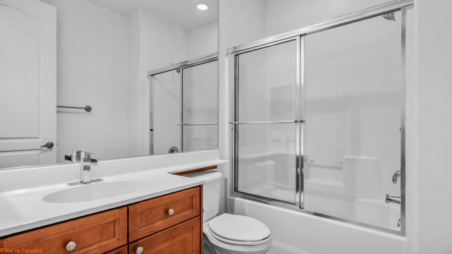 164 Via Milano, Rancho Mirage CA: https://media.crmls.org/mediaz/7b415ee2-dc78-4272-8b51-a4c81f4e5a33.jpg