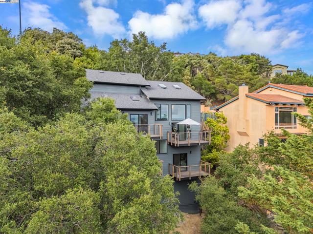 1106 Besito Ave, Berkeley CA: https://media.crmls.org/mediaz/7b41874b-fb03-4391-a1d9-17a94e7a1f05.jpg