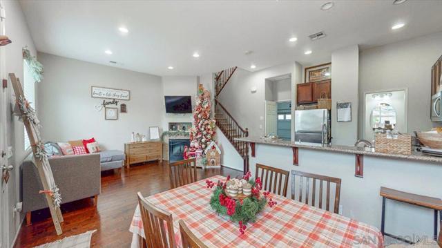 1518 Caminito Soria, Chula Vista CA: https://media.crmls.org/mediaz/7b4224b6-577d-442f-82cc-1ff873e27d31.jpg