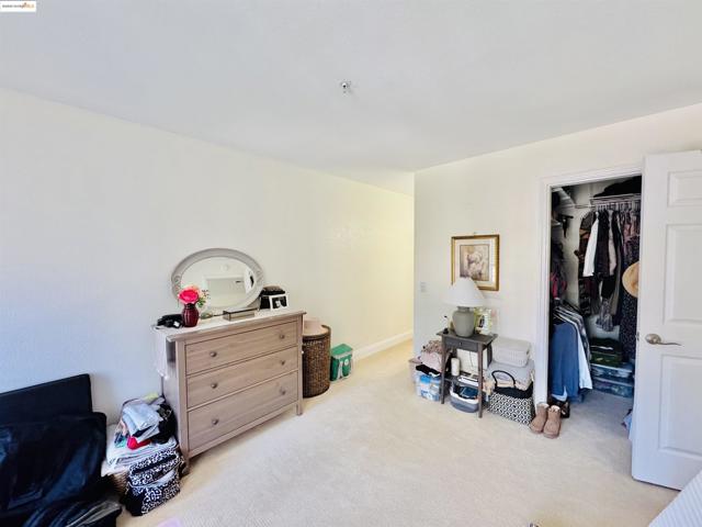 61 Bridle Path Ln, Novato CA: https://media.crmls.org/mediaz/7b42d1e6-adb8-4355-9026-25d467bd03b5.jpg