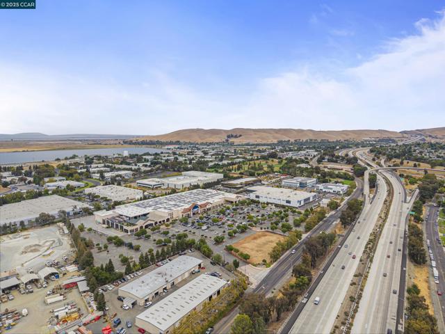 2065 Olivera Rd, Concord CA: https://media.crmls.org/mediaz/7b4327aa-2b02-4b57-a977-8879b28350ac.jpg