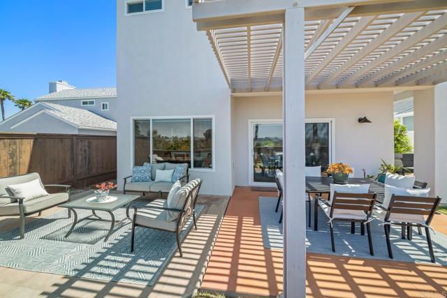 4507 Carnaby Court, Carlsbad CA: https://media.crmls.org/mediaz/7b43353a-a2f9-4c14-aff4-23feb822f050.jpg