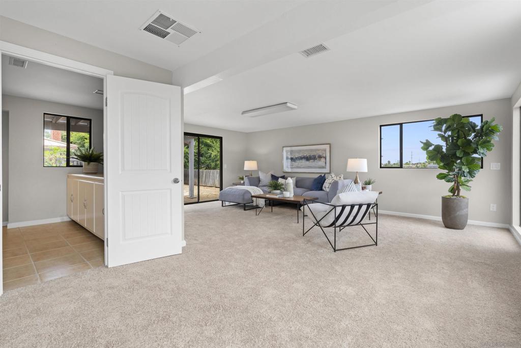 MLS #250034294SD img 15