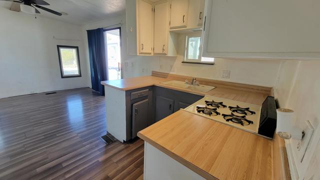 74711 Dillon Road, Desert Hot Springs CA: https://media.crmls.org/mediaz/7b441635-a889-45a2-ab88-341c15fb0acc.jpg