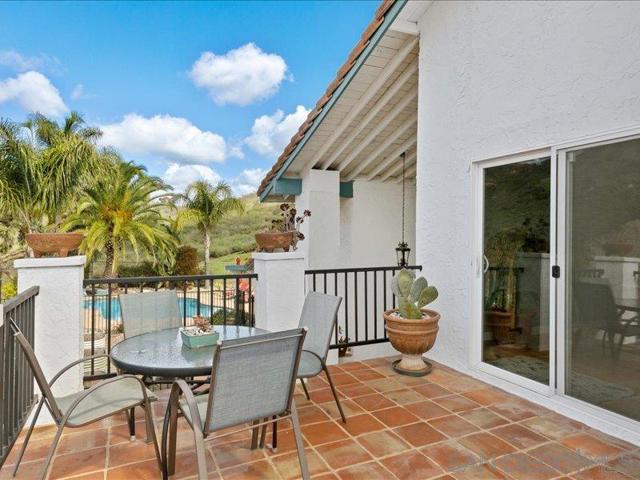 26036 38 Kaywood Terrace, Escondido CA: https://media.crmls.org/mediaz/7b444f60-a155-4736-8492-2faed0e82339.jpg