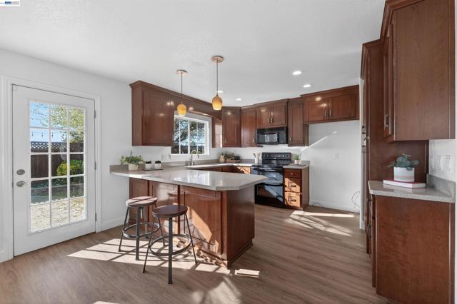 Image 10 of 30 For 1185 El Dorado Drive