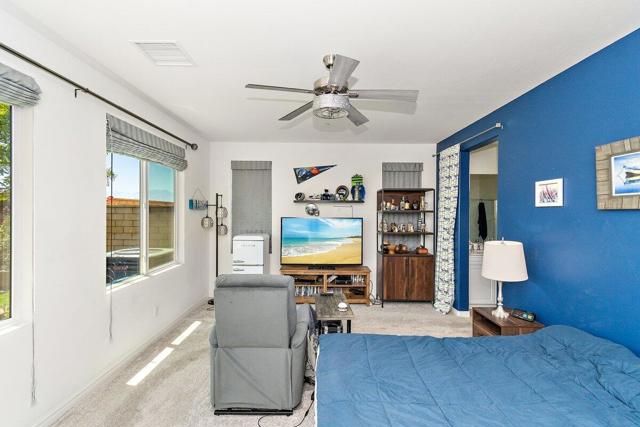 Image 13 of 38 For 85829 Burano Place
