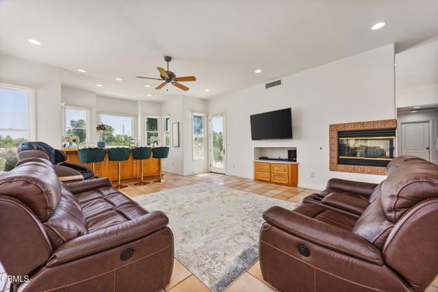 Detail Gallery Image 21 of 71 For 6301 Uplands of the Kern Dr, Bakersfield,  CA 93308 - 5 Beds | 4/1 Baths