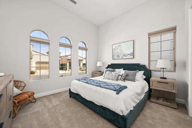 80450 Platinum Way, La Quinta CA: https://media.crmls.org/mediaz/7b457ea0-da04-4570-8f2c-18865d53c26a.jpg