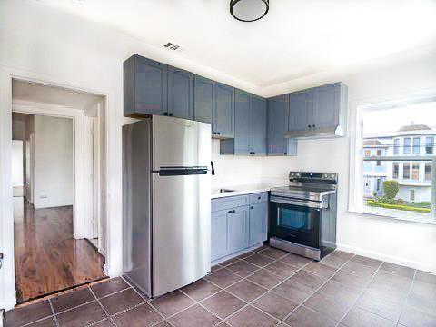 212 Village Lane, Daly City CA: https://media.crmls.org/mediaz/7b45bb9e-25a2-429e-91e9-08da39e10ea3.jpg