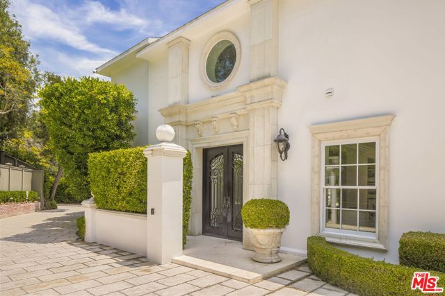 10914 Bellagio Road, Los Angeles CA: https://media.crmls.org/mediaz/7b4676de-6855-499e-8a9e-6e7d0d6f98cf.jpg