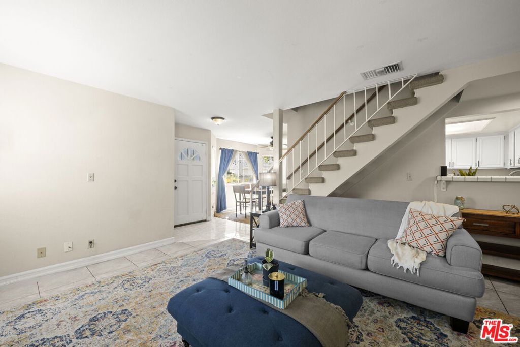 7B46B3C4 C085 497C 8591 Cb38Ae0046A7 18987 Gault Street, Reseda, Ca 91335 &Lt;Span Style='BackgroundColor:transparent;Padding:0Px;'&Gt; &Lt;Small&Gt; &Lt;I&Gt; &Lt;/I&Gt; &Lt;/Small&Gt;&Lt;/Span&Gt;