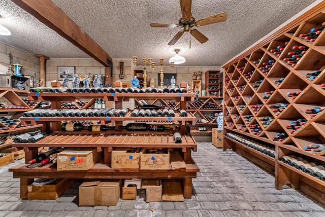 180 Dicicco Terrace, Watsonville CA: https://media.crmls.org/mediaz/7b46d7c1-cc97-40d7-931b-f64b5698ef45.jpg