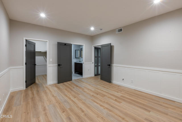 Detail Gallery Image 16 of 26 For 5135 Zelzah Ave #107,  Encino,  CA 91316 - 2 Beds | 2 Baths