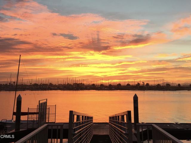 Detail Gallery Image 34 of 34 For 3371 Ocean Dr, Oxnard,  CA 93035 - 3 Beds | 3 Baths