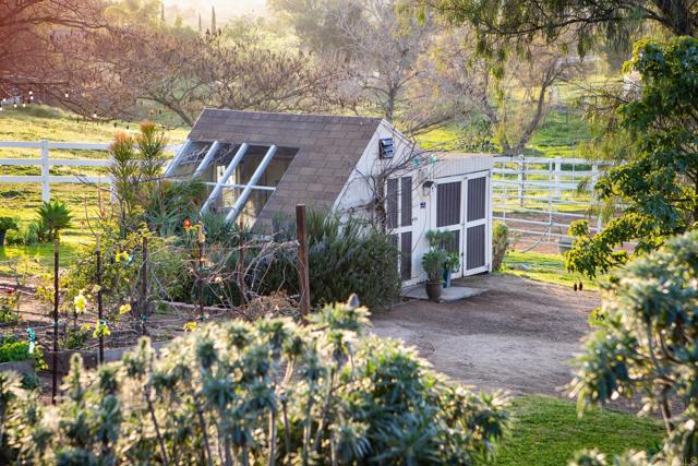 Detail Gallery Image 39 of 58 For 30837 Palomar Vista Dr, Valley Center,  CA 92082 - 4 Beds | 3 Baths