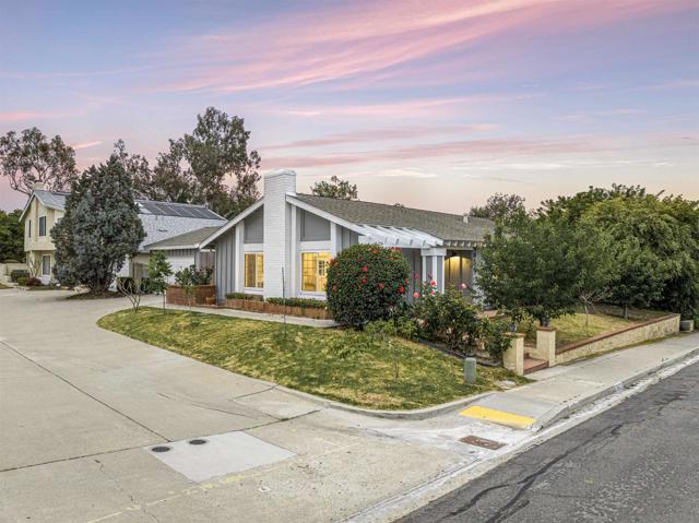 10671 Montego Dr, San Diego CA: https://media.crmls.org/mediaz/7b4924fa-014c-49e9-af4e-1ba7eae584a0.jpg
