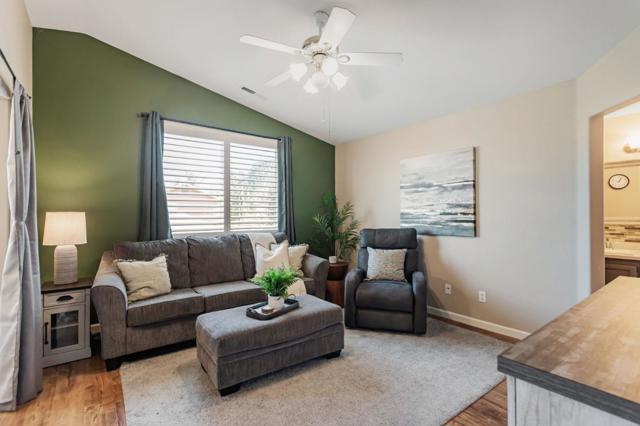 2711 Valley View Road, Hollister CA: https://media.crmls.org/mediaz/7b4a50e3-1992-43bb-9967-2d6a50eac836.jpg