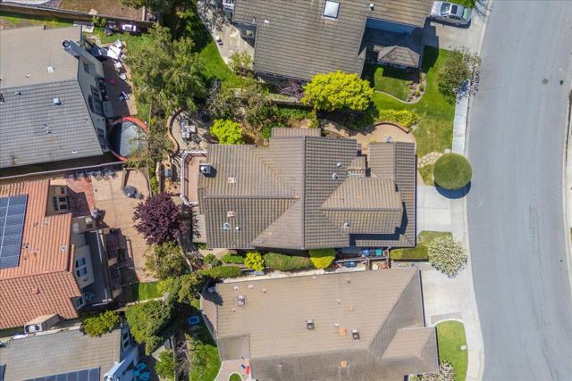 17666 Winding Creek Road, Salinas CA: https://media.crmls.org/mediaz/7b4aab72-7980-4044-81c1-9bc95cd78d24.jpg