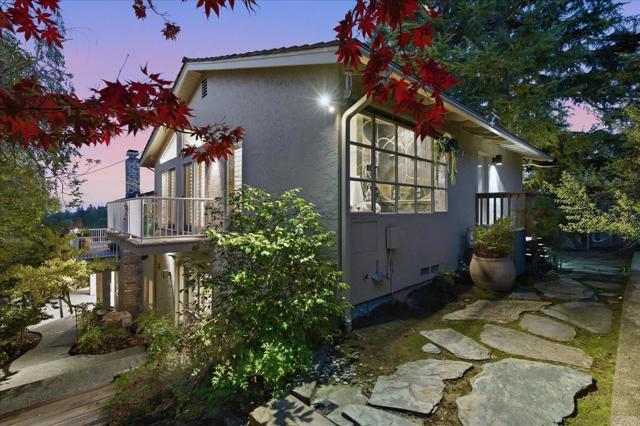 920 Oxford Drive, Los Altos CA: https://media.crmls.org/mediaz/7b4ae210-39fc-4852-9c4c-c2781b84d9f1.jpg