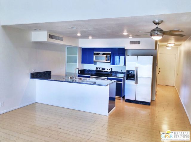 1655 E Palm Canyon Drive, Palm Springs CA: https://media.crmls.org/mediaz/7b4c2d4a-a29c-45a9-823c-656b35eab8f6.jpg