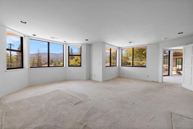 1091 Valley View Court, Los Altos CA: https://media.crmls.org/mediaz/7b4c2de4-2e4c-4419-a365-da26fa2c17ab.jpg