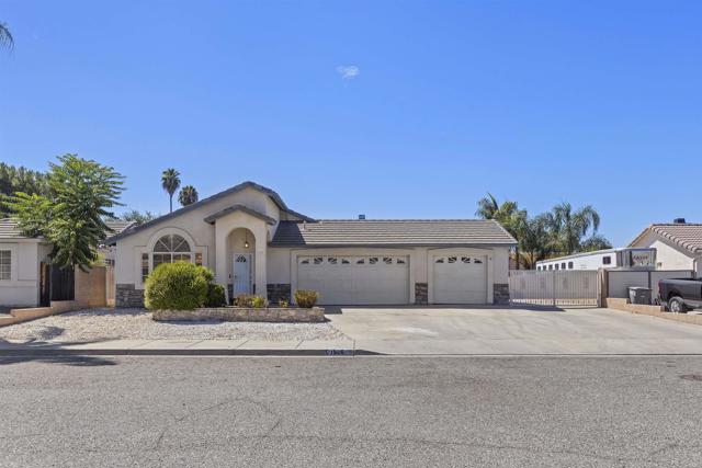 1535 Lucerne Dr, Hemet, CA 92544