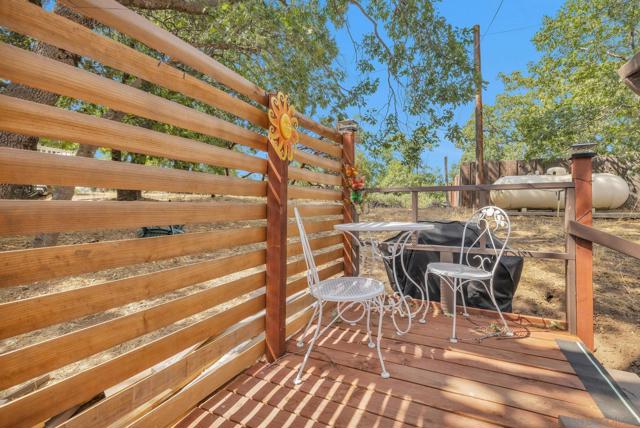 920 Chapin Dr, Julian CA: https://media.crmls.org/mediaz/7b4c943e-696d-49d7-b537-9a33d22cdb7f.jpg
