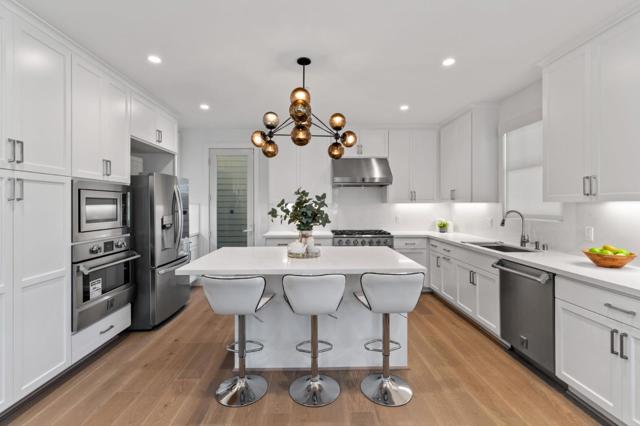 18855 Montalvo Oaks Circle, Los Gatos CA: https://media.crmls.org/mediaz/7b4e7aa6-81fe-4f6c-bdfe-55f0f64a6c41.jpg
