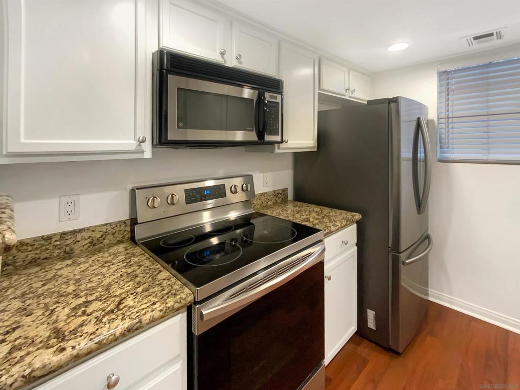 12059 Alta Carmel Ct - photo 12