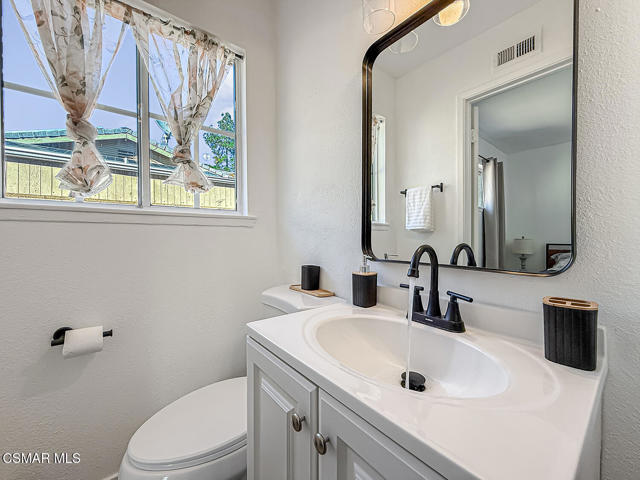 7729 Sedan Avenue, West Hills CA: https://media.crmls.org/mediaz/7b4eb288-885c-4f7c-912e-424b3c09e621.jpg