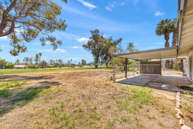 42660 Wisconsin Avenue, Palm Desert CA: https://media.crmls.org/mediaz/7b4f0172-48c2-4a38-8310-7c7bd513da24.jpg