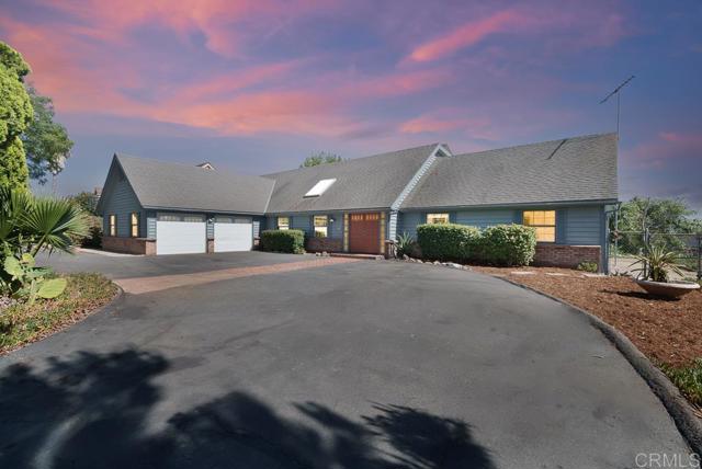 1139 Big Oak Ranch Rd., Fallbrook CA: https://media.crmls.org/mediaz/7b4f19fe-41f6-44ab-a58b-d28daaea07ba.jpg