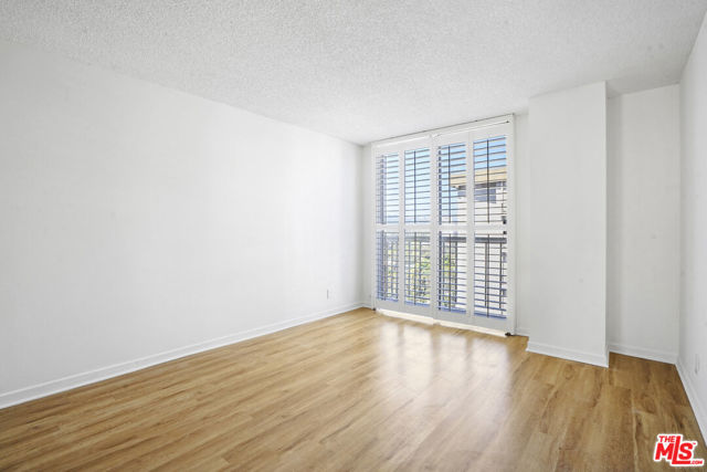 10751 Wilshire Boulevard, Los Angeles CA: https://media.crmls.org/mediaz/7b4f2a08-ec56-44cd-9f67-d43118ee6073.jpg