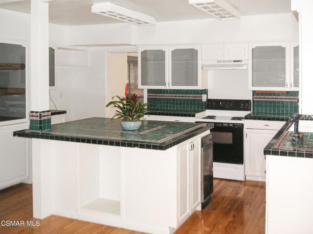 3411 Mclaughlin Avenue, Los Angeles CA: https://media.crmls.org/mediaz/7b4f81c6-b468-42ad-883e-7f8f64582d62.jpg
