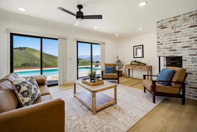 Image 17 of 36 For 25485 Via Paloma